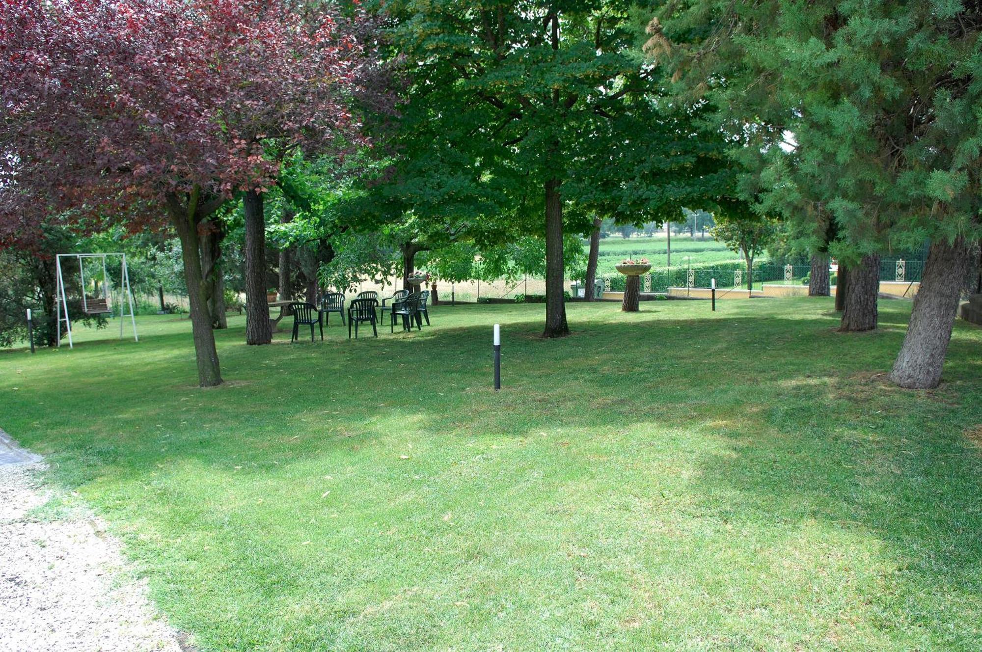 מונטפאלקו Agriturismo Il Borghetto מראה חיצוני תמונה