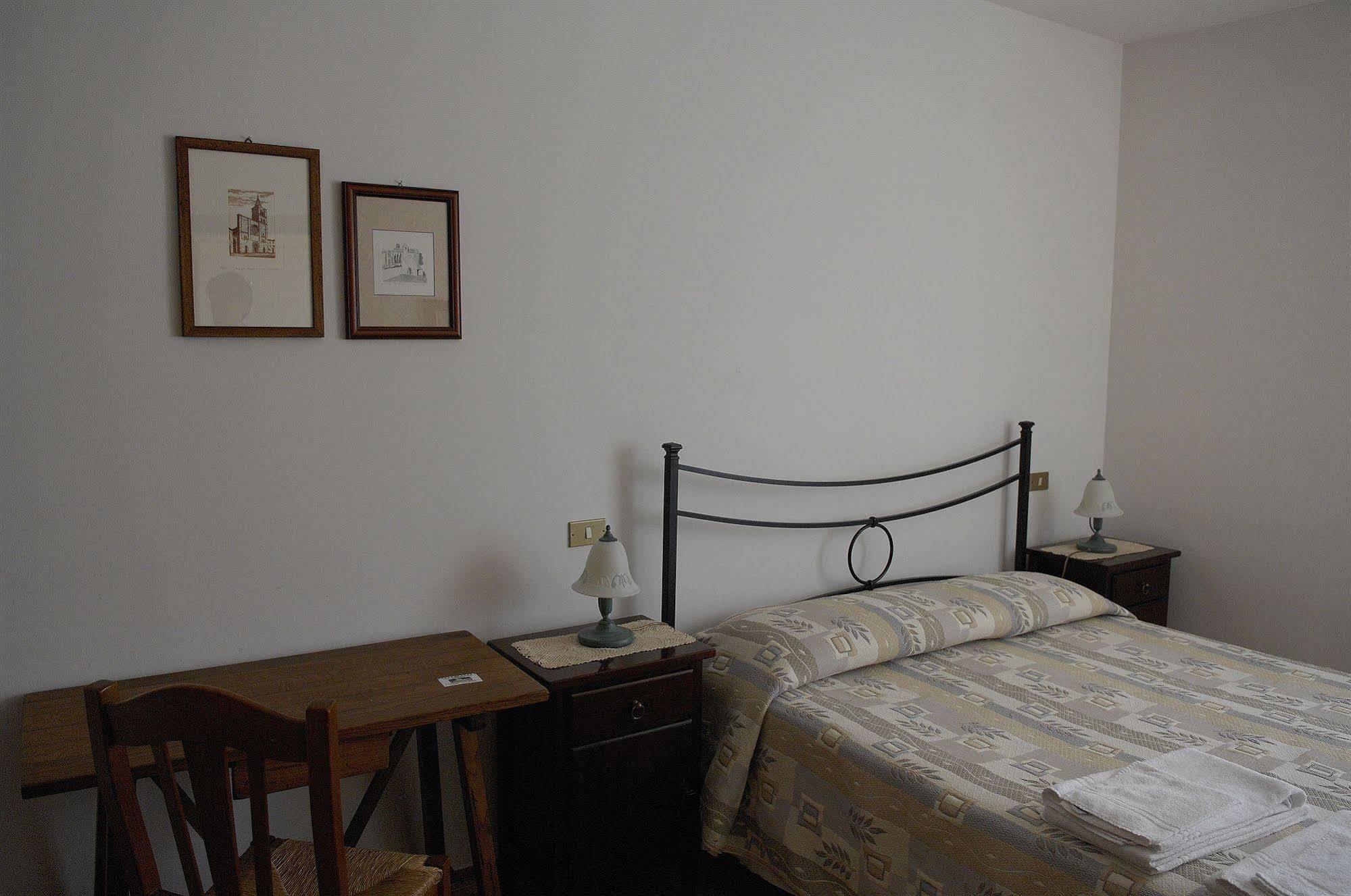 מונטפאלקו Agriturismo Il Borghetto מראה חיצוני תמונה